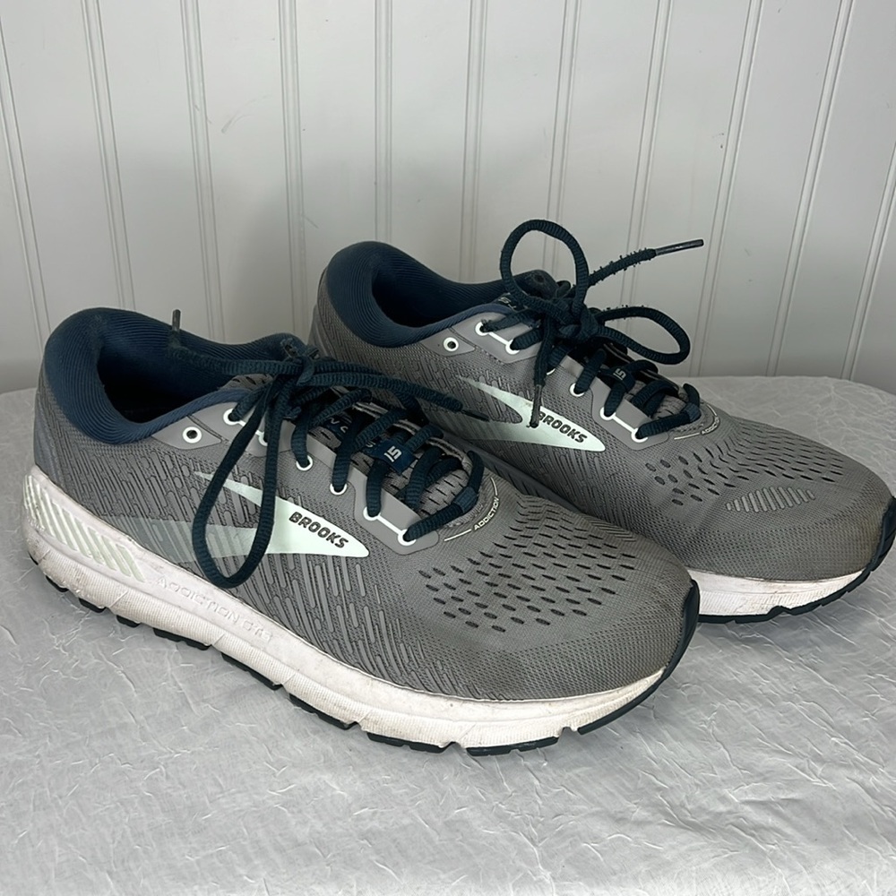 Brooks Addiction GTS 15 Running Shoes Size 11 Narrow